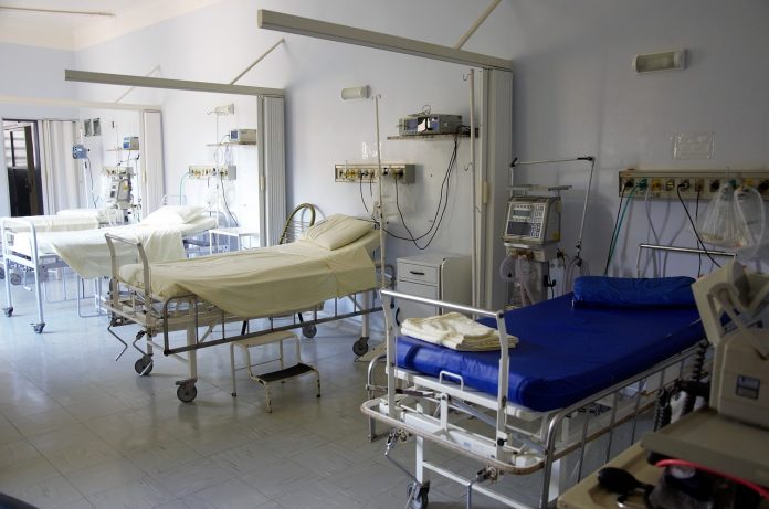 Brak opłat w szpitalach dla opiekunów osób ze znacznym stopniem