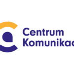 Logo Centrum Komunikacji dla Osób z Niepełnosprawnościami – stylizowana litera „C” w kolorach czerwonym, żółtym i granatowym oraz nazwa organizacji